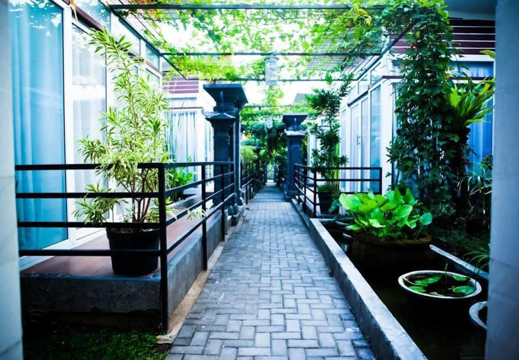 Aqua Octaviana Bali Villa Canggu  Exterior photo